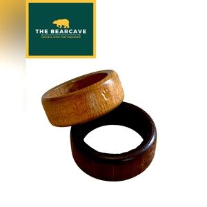 HANDMADE SOLID WOOD RING |BEARCAVE PAW IMPRINT | SIZE 8 | LIGHT OAK | NEW IN BOX
